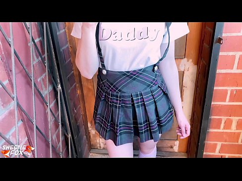 ❤️ Schoolgirl Sucks a dick gu domhainn agus fucks an àite clasaichean. ❤  Fucking  aig porn gd.pornohdmega.ru ️❤