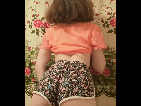 ❤️ Leanabh òg sexy a ’toirt dheth na shorts aice air a’ chamara ❤  Fucking  aig porn gd.pornohdmega.ru ️❤