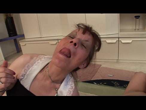 ❤️ Tha triùir aig dà sheanmhair agus aon sheanair ❤  Fucking  aig porn gd.pornohdmega.ru ️❤